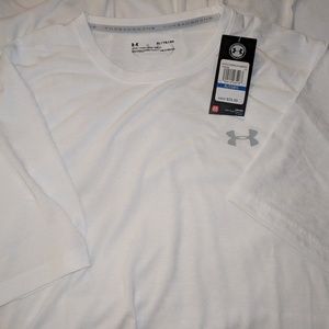 Under Armour Heatgear Loose Shirt NWT